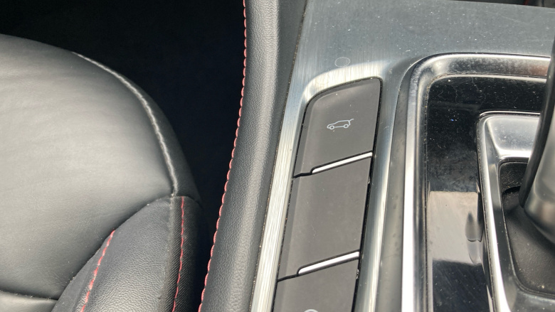 MG Hs 1.5 T-GDI PHEV Exclusive 5dr Auto Hatchback